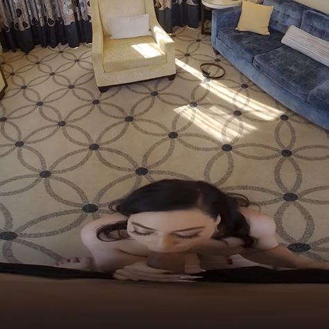 Have your way with the babe of your dreams VR Porn Video