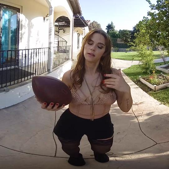 Give her your balls VR Porn Video